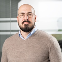 Adrian Schiller